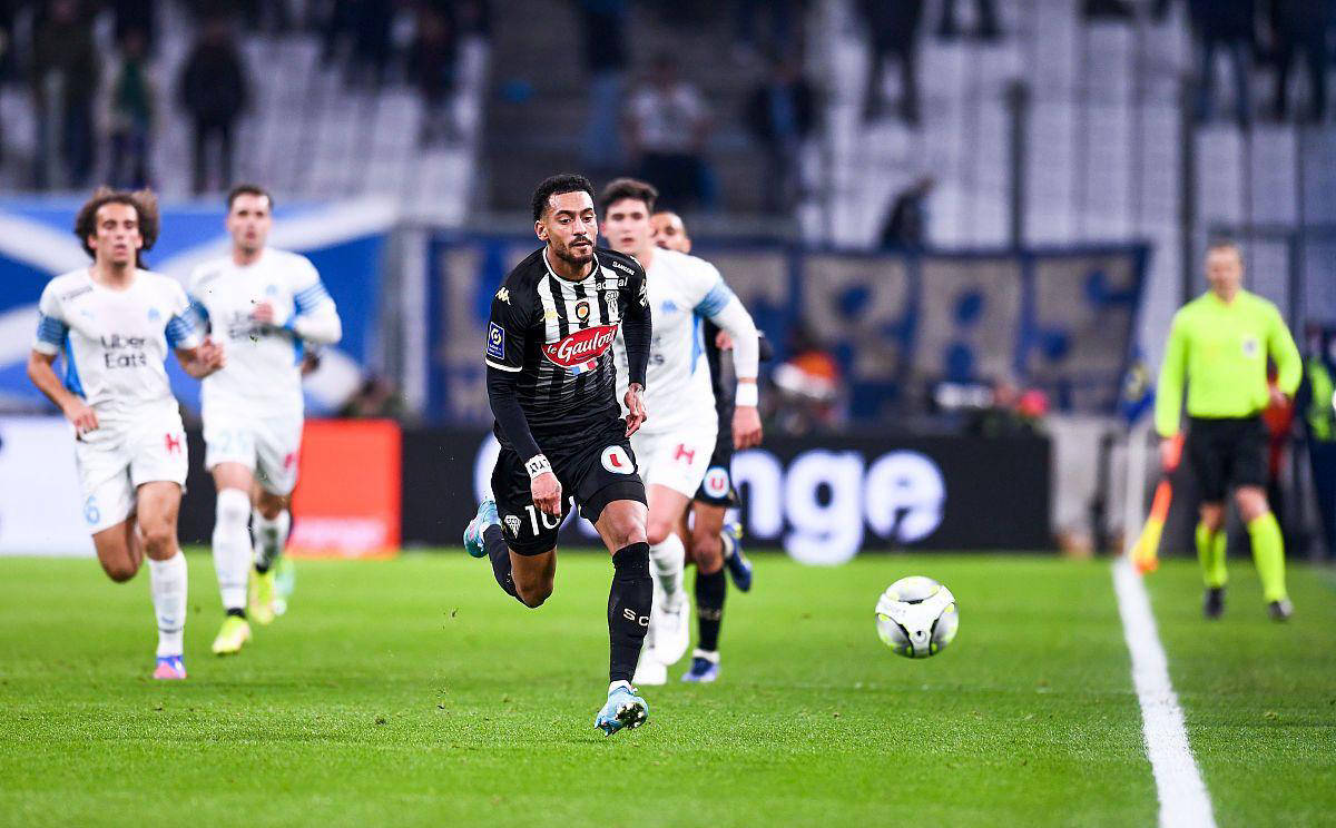 马赛客场大败，排名略有下滑