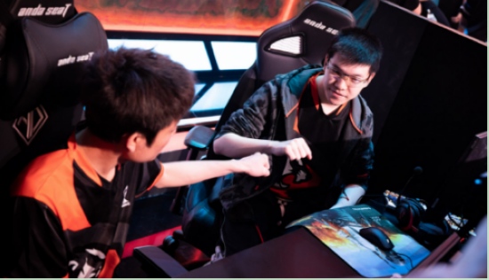 比赛胜负乾坤未定，战况激烈剧烈的简单介绍