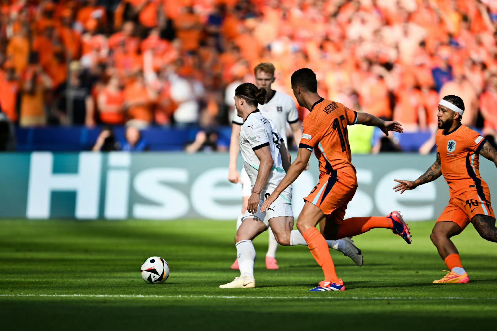 奥地利遭荷兰击败，欧洲杯出线前景渺茫的简单介绍