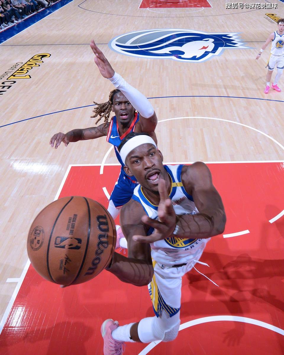 勇士开拓新赛季，客场赢下独行侠