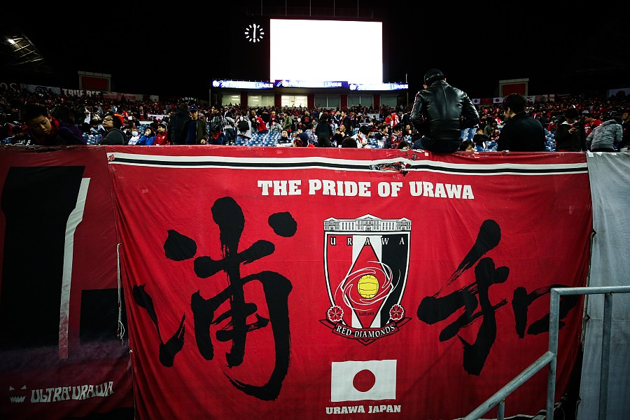 包含上海上港坐镇主场迎战重庆力帆，争取保持不败的词条