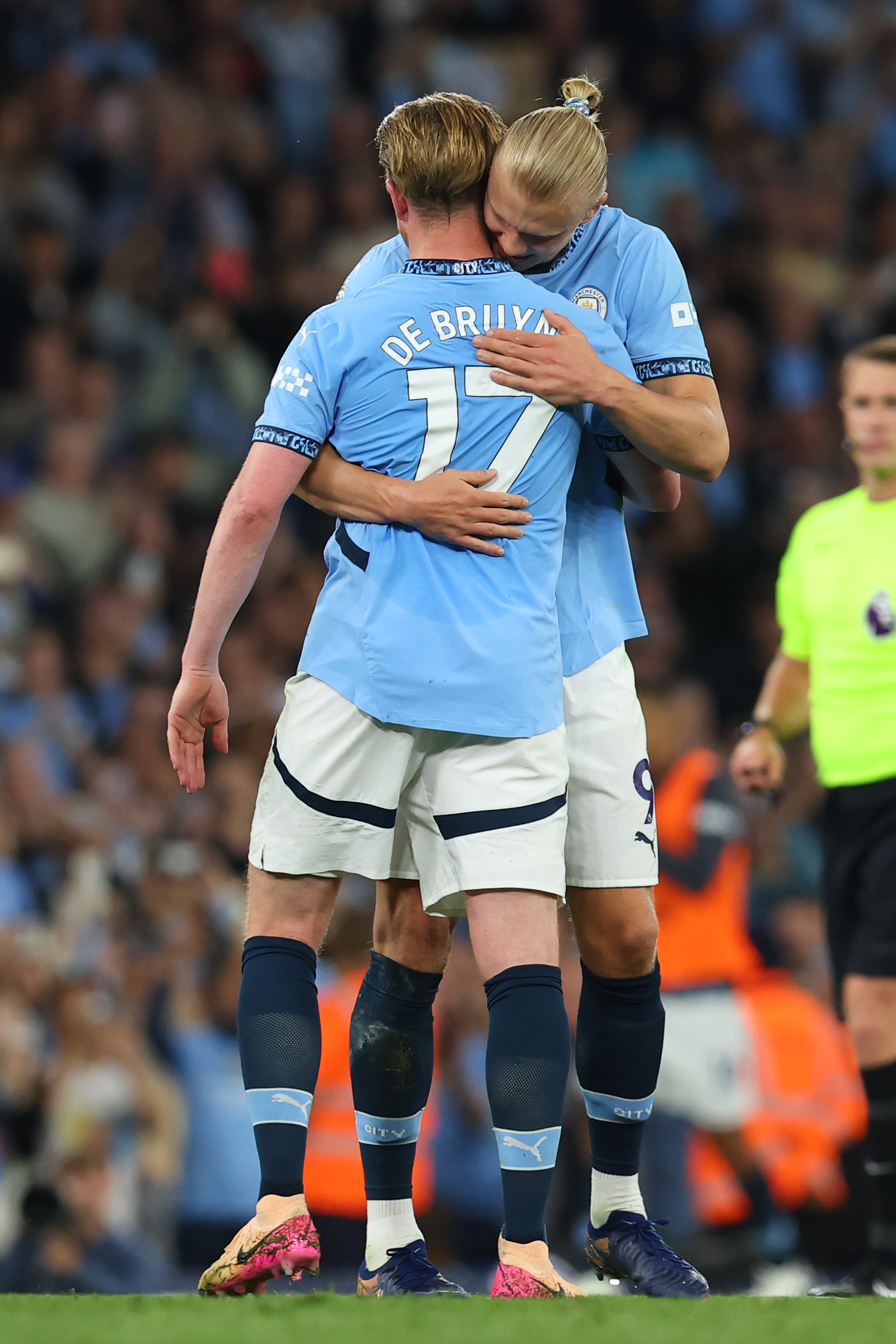 曼联客场击败伯恩茅斯,继续追赶前列的简单介绍 曼联客场击败伯恩茅斯,继续追赶前列的简单介绍