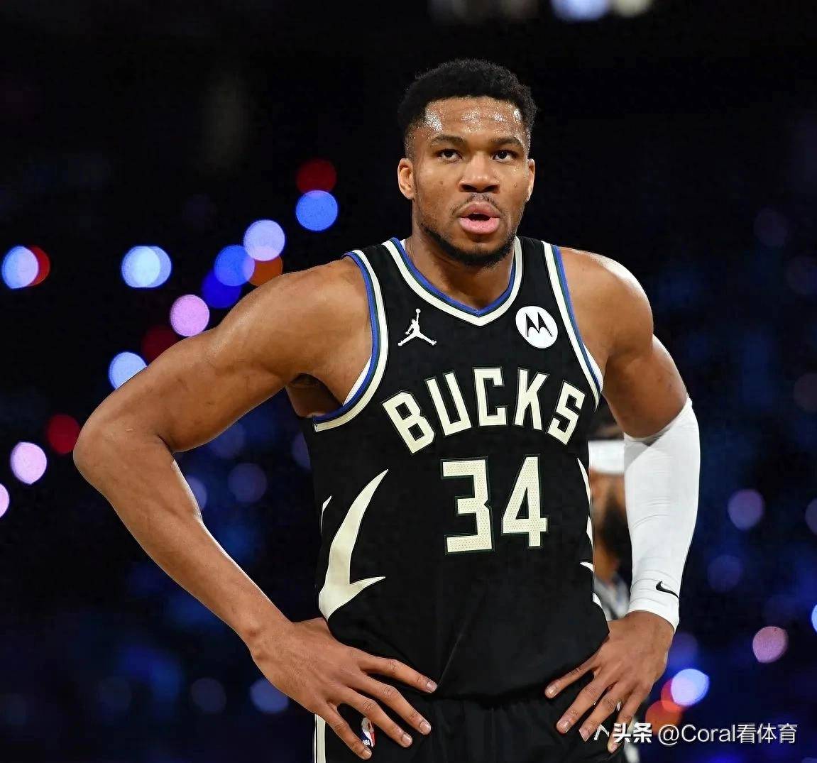 包含米切尔三双功勋助爵士轻取国王，锁定西部第四的词条