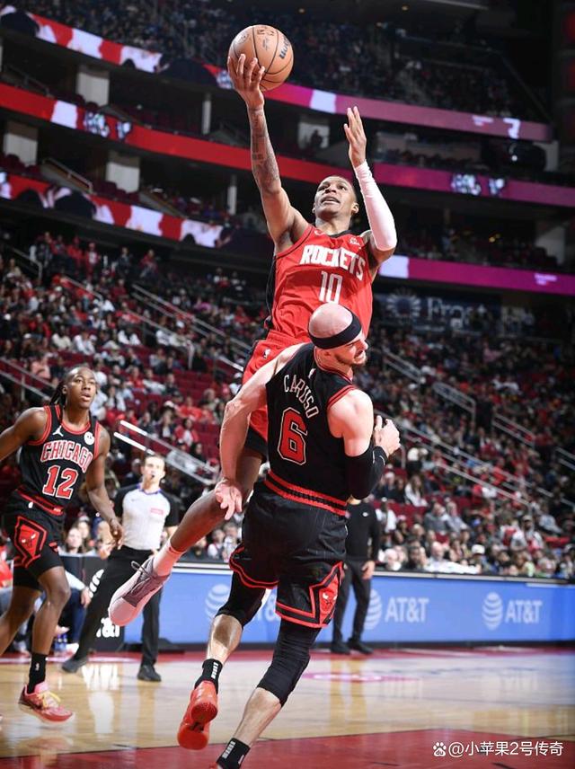 火箭主场力克公牛，终结连败的简单介绍