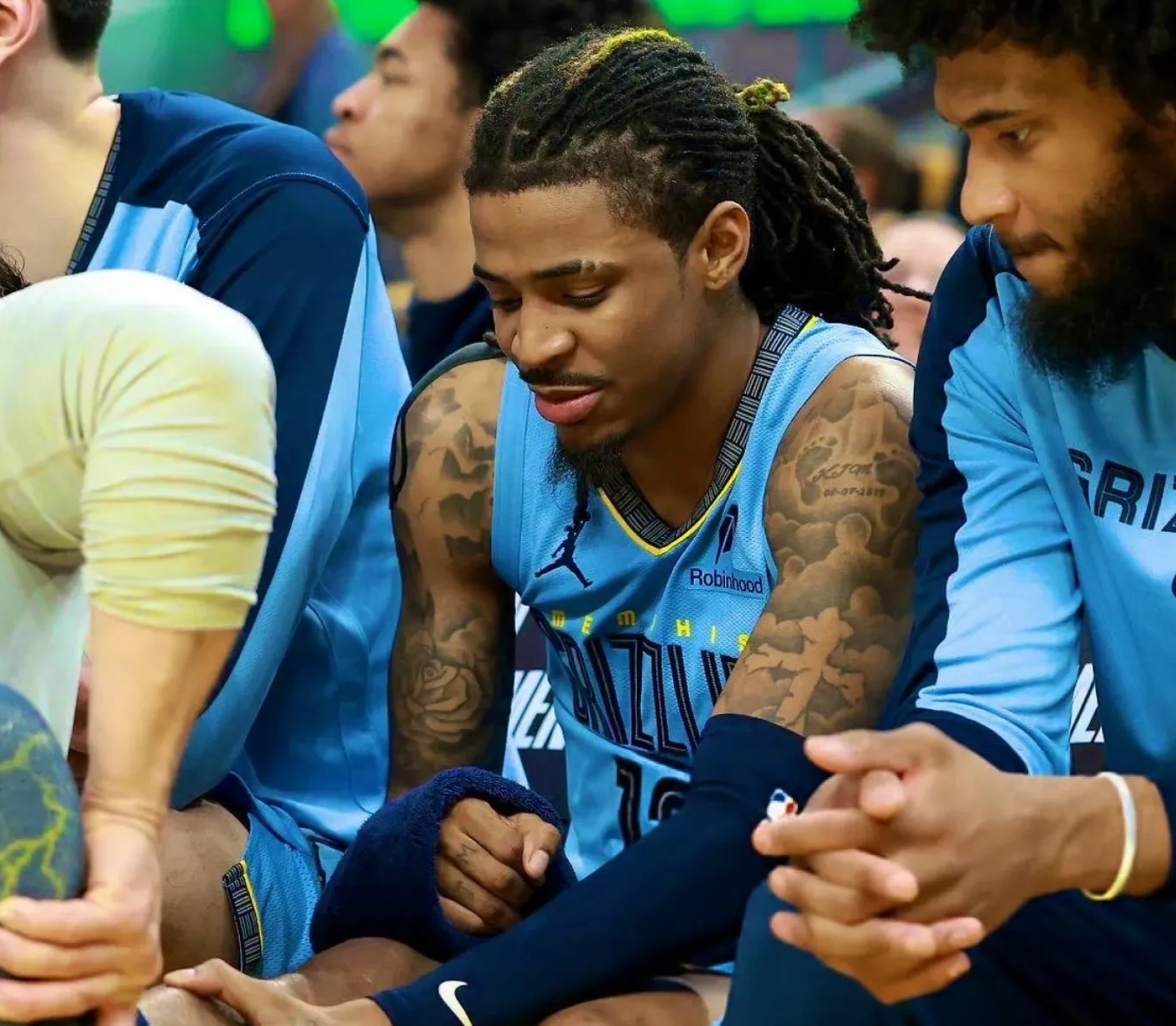 灰熊客场取胜乐福投进失误的简单介绍