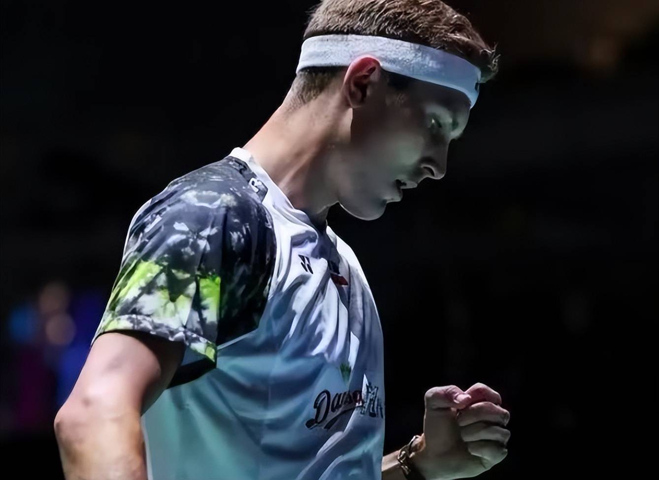 印尼羽毛球队逆转丹麦羽毛球队，安赛龙爆发神勇的简单介绍