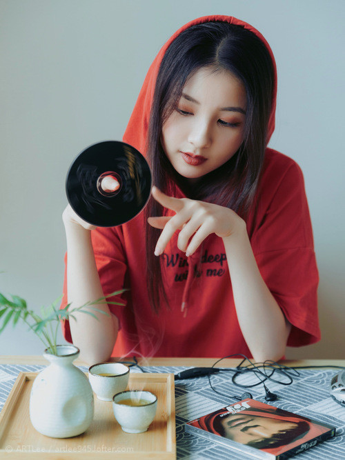 东决狂潮，锡安43分打穿迈阿密铁壁，鹈鹕队史首入总决赛