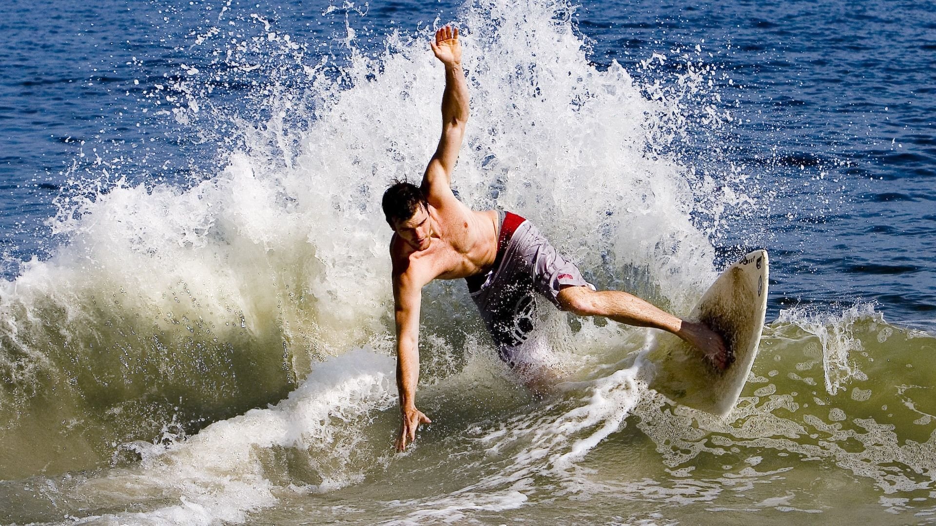 冠军血脉的诞生，欧冠决赛之夜，卡马文加的无畏定义未来