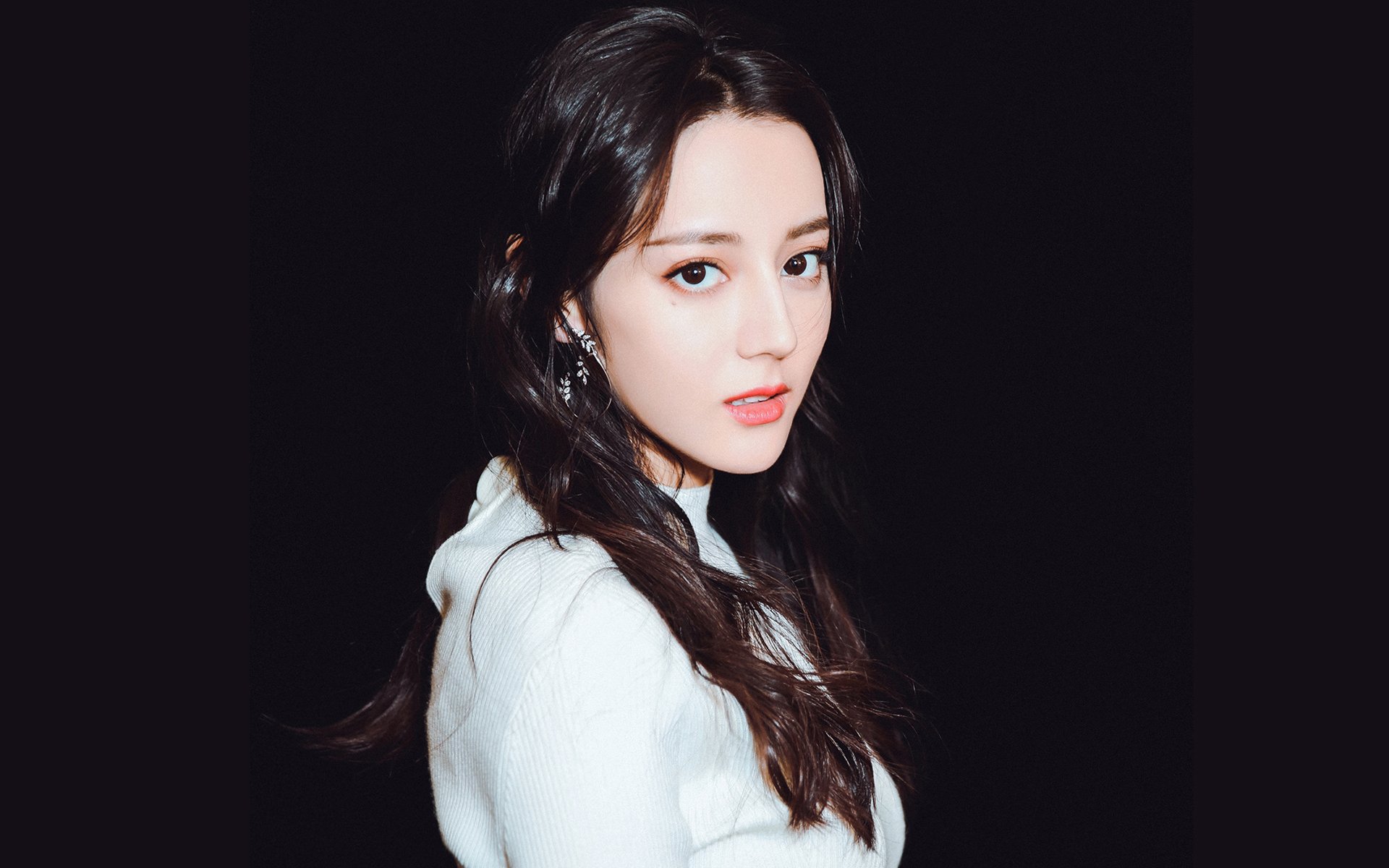 F1年度争冠之夜与欧文的统治级数据，体育史上的辉煌时刻