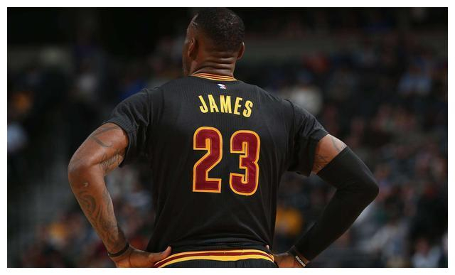 北京队冲垮开拓者，莫兰特舞台越大越强